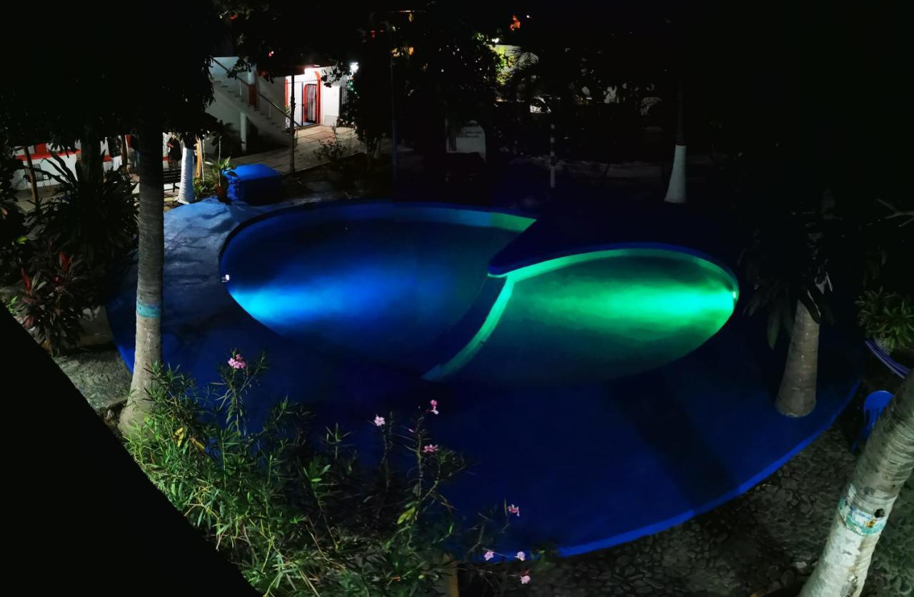 Hotel Oasis Melaque サン・パトリシオ・メラケ エクステリア 写真