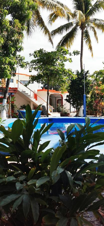Hotel Oasis Melaque サン・パトリシオ・メラケ エクステリア 写真