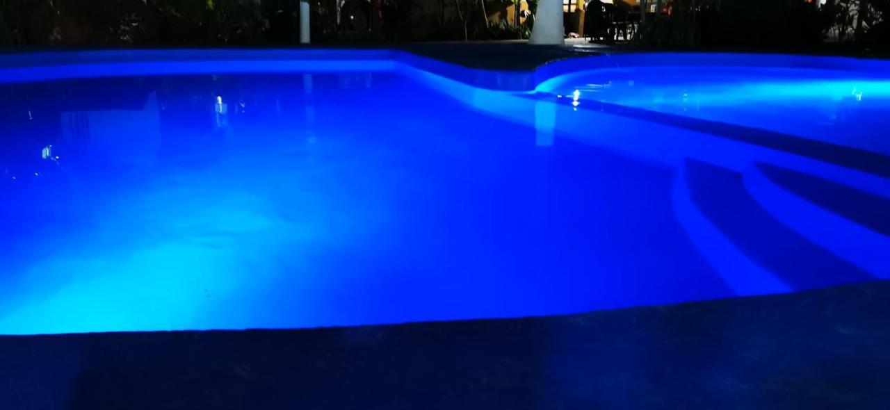 Hotel Oasis Melaque サン・パトリシオ・メラケ エクステリア 写真